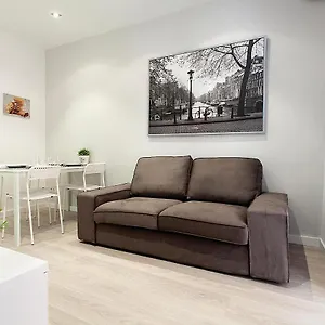 Appartamento Ma22 - Ma22 - In Sants Communal Terrace, Barcellona